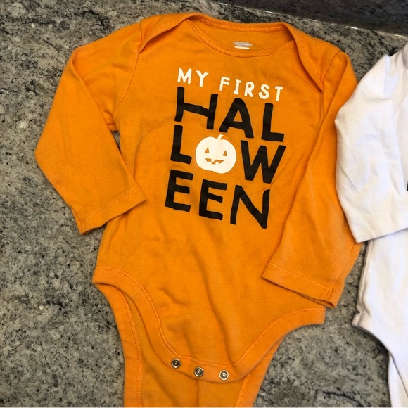 Bundle of 2 “My First Halloween” Onesies Sz 12-18m - Picture 3 of 4